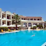 Ξενοδοχείο Summerland (adults Only) 3*