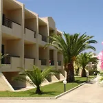 Ξενοδοχείο Summerland (adults Only) 3*